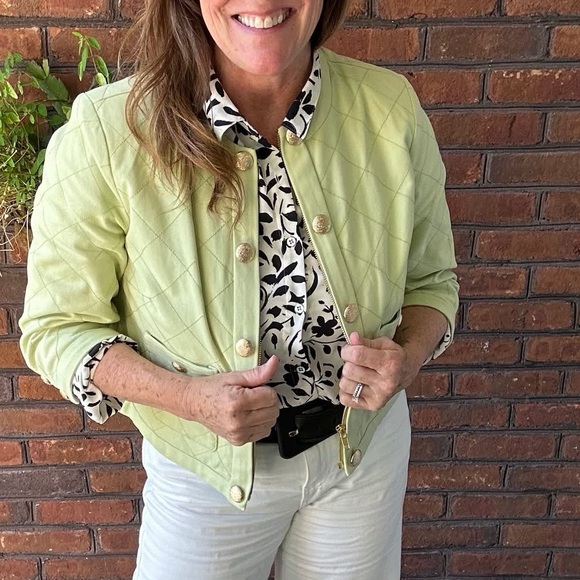 Cabi tea cake topper (wasn’t high demand and ended up selling out)✨ - Picture 7 of 14